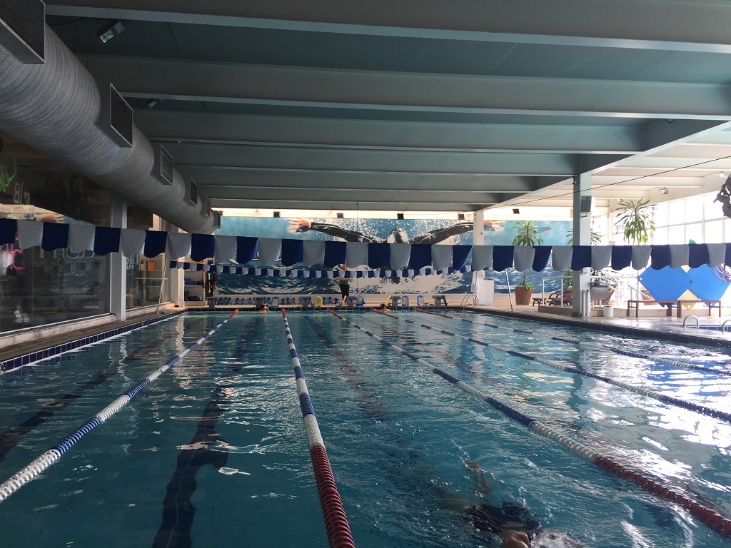 Mais de 10 modalidades de aulas de natação e esportes aquáticos